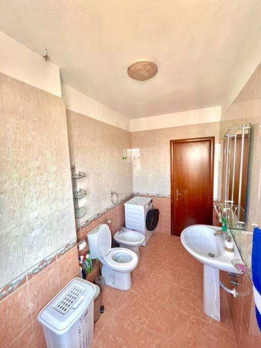 Central Tirana Flat Near Bazaar Zewnętrze zdjęcie